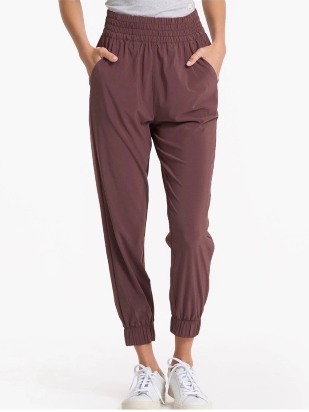 Vuori woman’s brown Jogger Pants